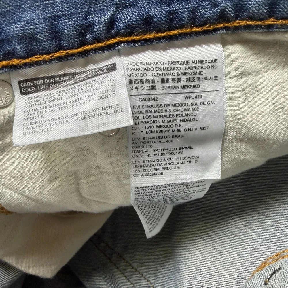 Levis 505 Regular Fit Straight Leg Jeans Mens 38x32 Medium Wash Blue Denim‎